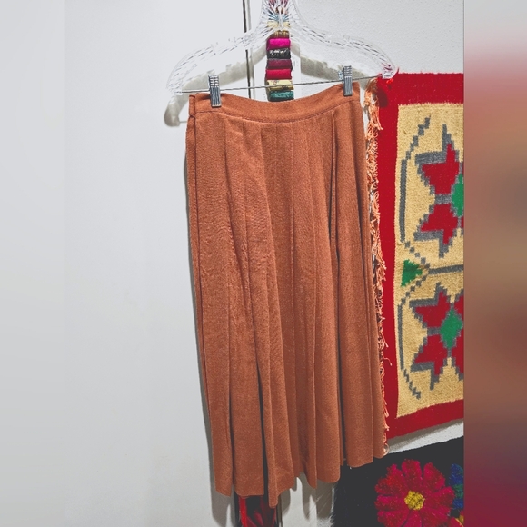 🤯Vintage🤯 pleated midi skirt 6 - Picture 3 of 7